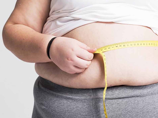 Tăng cân bất thường là một dấu hiệu dễ nhận diện của bệnh suy giáp